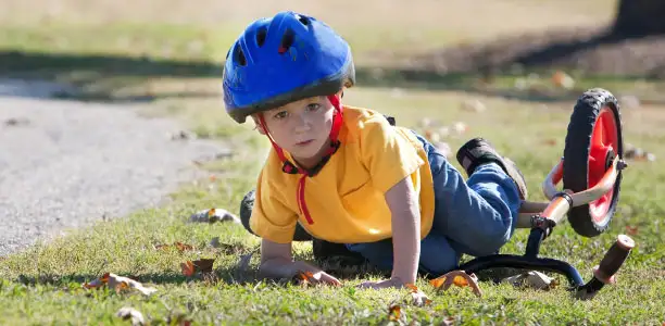 child-falls-off-bike.jpg