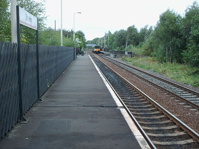 640px-Bramley_station.jpg