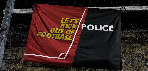 dulwich-hamlet-met-police-march-2014-01.jpg