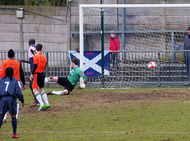 dulwich-hamlet-walton-05.jpg