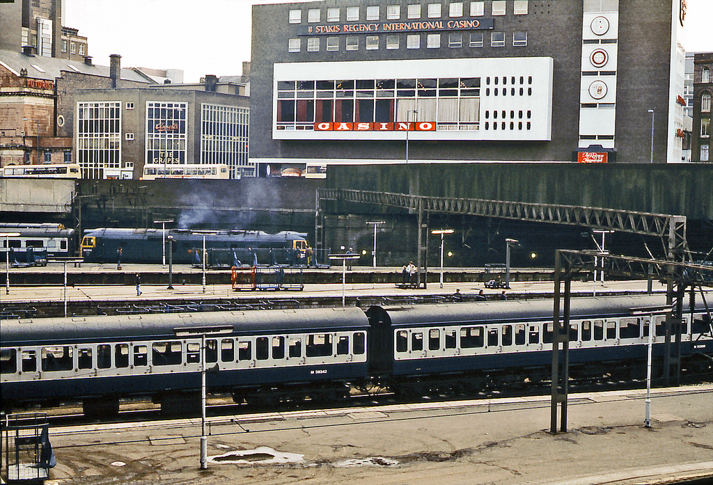 New-Street-Station-Birmingham-December-1982.jpg