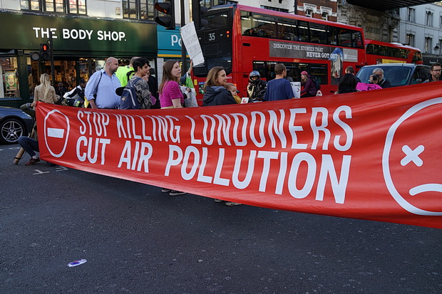 pollution-protest-brixton-06.jpg