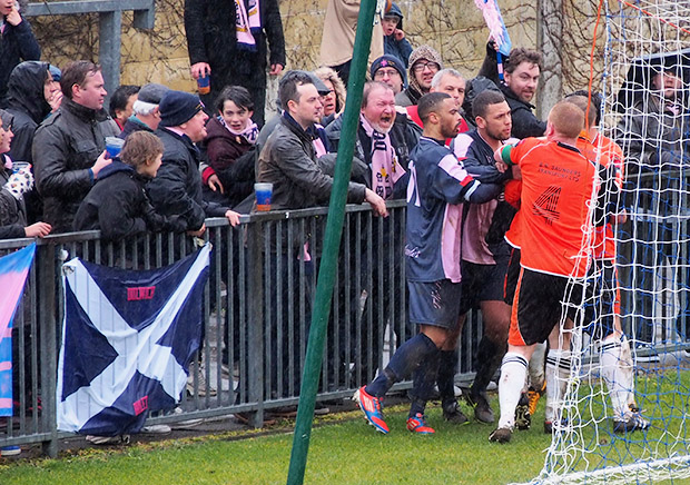 dulwich-hamlet-walton-17.jpg