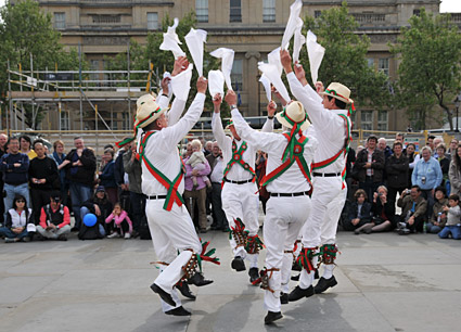 morris-dancers-15.jpg