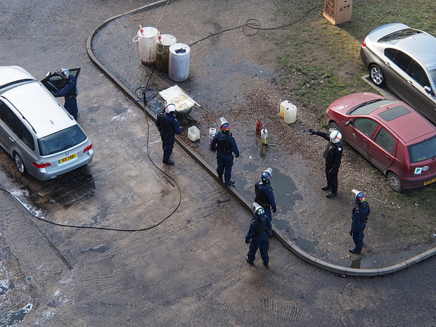 Riot police raid Coldharbour Lane car washing business and street  dealers, Brixton, 10th March 2015