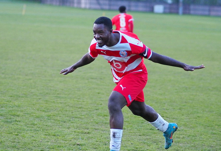 In photos: Peckham fight back to bag all three points at Stansfeld FC, Thurs 20th April 2023