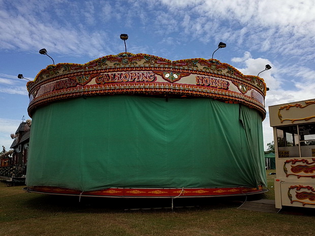 empty-funfair-brockwell-park-29.jpg