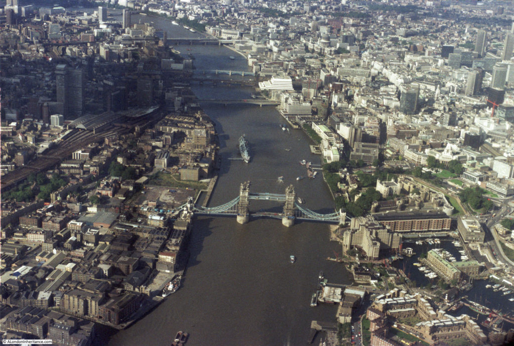 Flying-over-London-33-1024x690.jpg