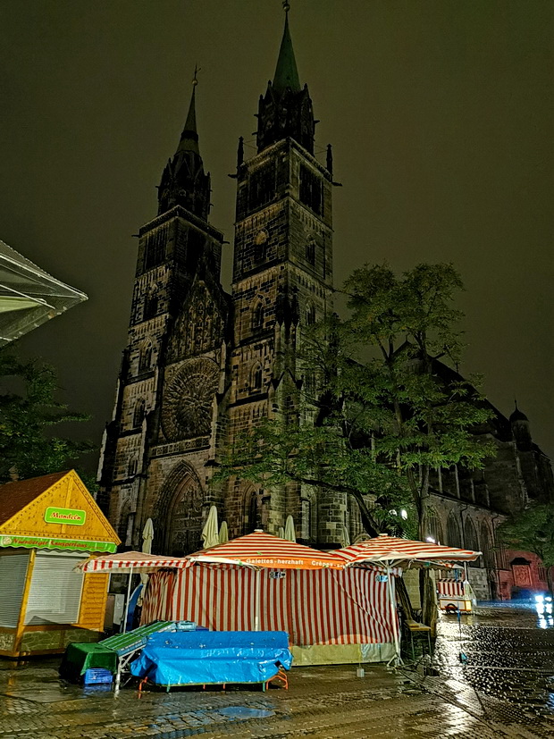 nuremburg-night-rain-12.jpg