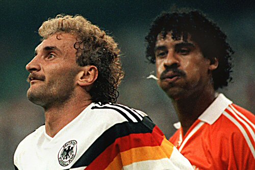 rijkaard_and_voller_90.jpg