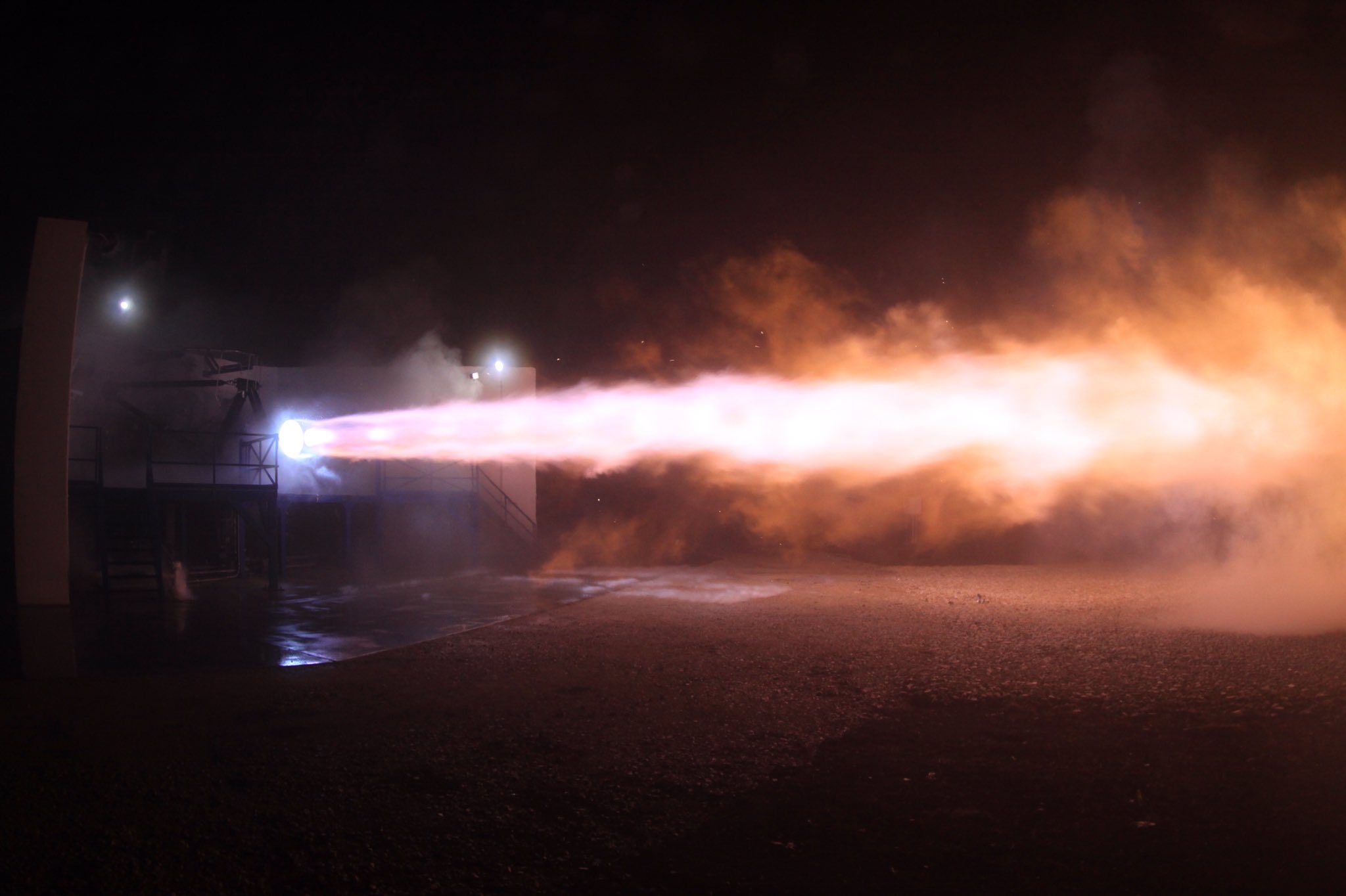 spacex-raptor-mars-engine-2016-09-26-01.jpg