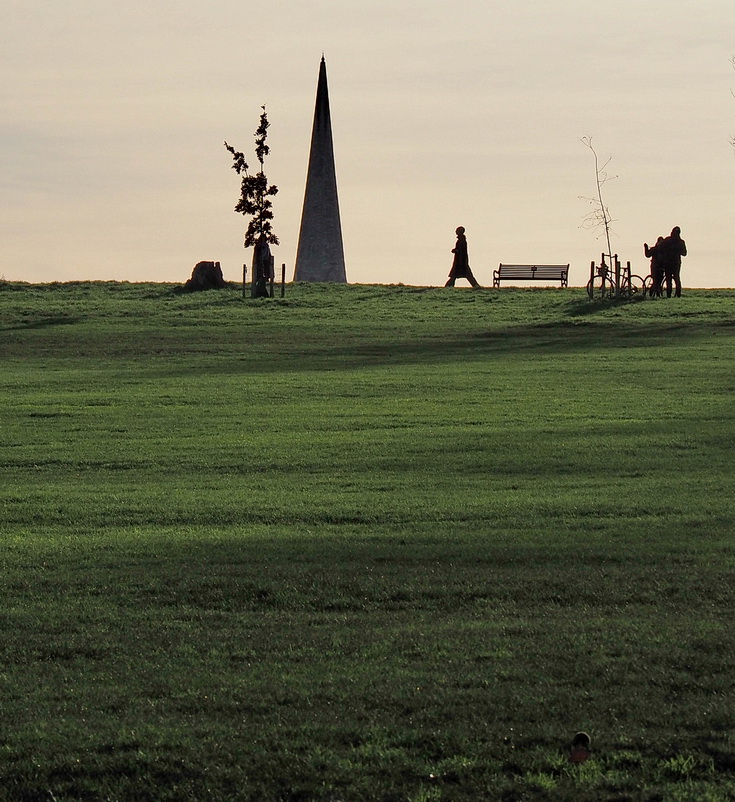 In photos: Brockwell park on a sunny but freezing Christmas Day