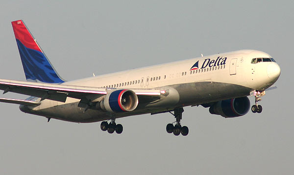 b767delt.jpg