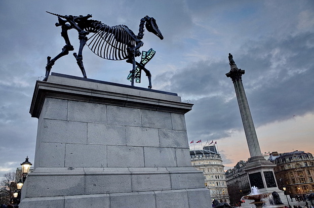 gift-horse-fourth-plinth-london-02.jpg