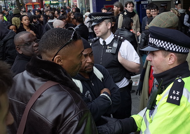 brixton-police-action-07.jpg