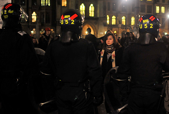 parliament-student-protest-109.jpg